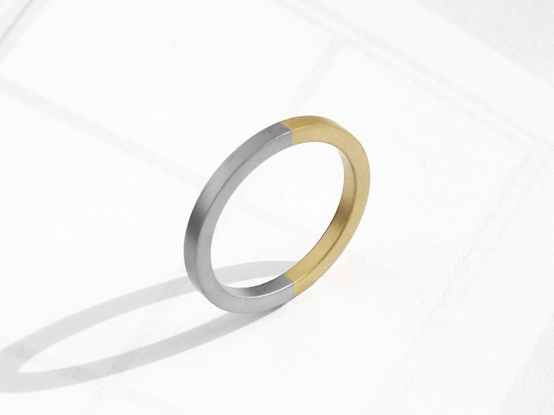 新设计 Two-Tone简约哑面钛钢戒指 | 24K金 - 戒指 - 其他金属 金色