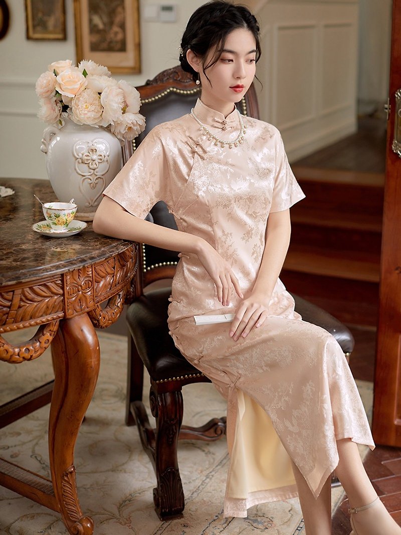 香檳色 月下 仿真絲提花綢開襟緞面旗袍 復古改良新中式國風洋裝 - 旗袍 - 聚酯纤维 卡其色