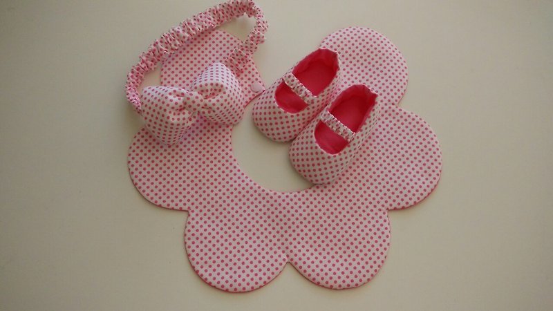粉点点弥月礼物 花型围兜+婴儿鞋+发带 - 满月礼盒 - 其他材质 粉红色