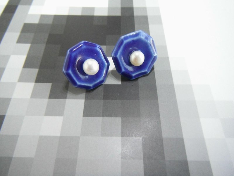 jewel pottery pierce /いや  八角  青 - 耳环/耳夹 - 陶 蓝色