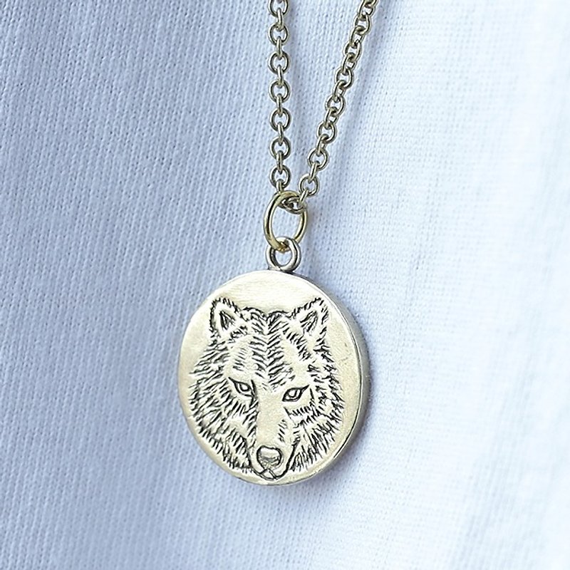 Wolf Necklace, Two sided wolf necklace, Wolf Jewelry, Wolf Pendant - 项链 - 其他金属 金色