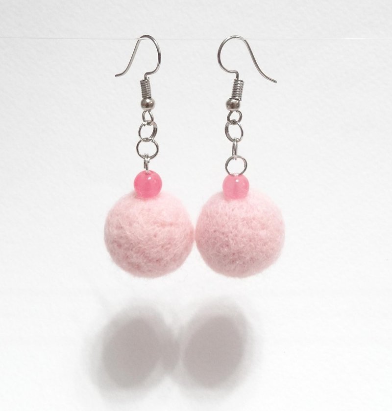 粉红泡泡-手作羊毛毡耳环(可加购换夹式耳环) - 耳环/耳夹 - 羊毛 粉红色