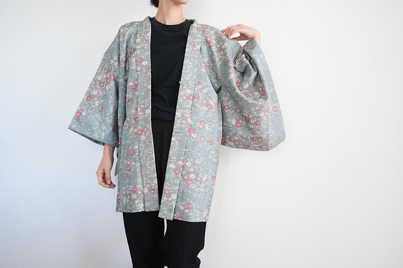 Japanese KIMONO, floral kimono, haori, authentic kimono, traditional kimono - 女装休闲/机能外套 - 聚酯纤维 蓝色
