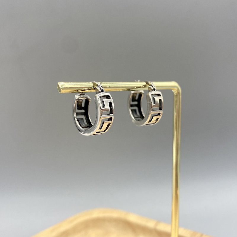 925 Sterling Silver Hoop Earrings, Meander Greek Small Hoop Earrings - 耳环/耳夹 - 纯银 银色
