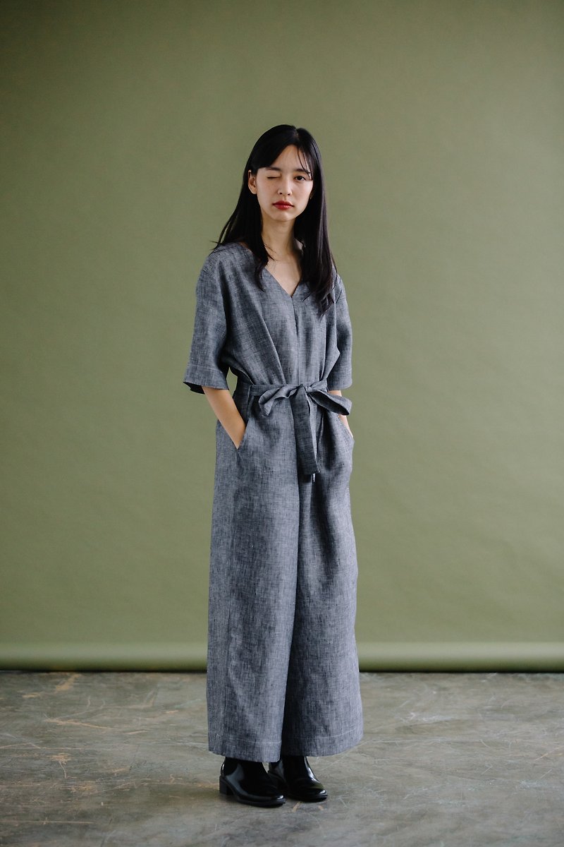 WIDE-LEG JUMPSUIT WITH V-NECK IN GREY CHAMBRAY - 背带裤/连体裤 - 棉．麻 灰色