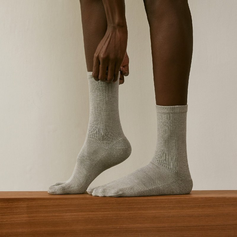 HUNDR. 轻量减震抗菌棉质双趾袜 - 袜子 - 棉．麻 灰色