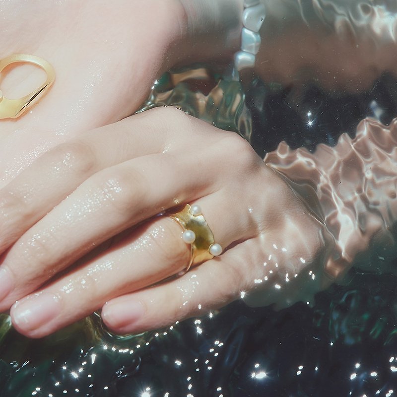 金色浪带珍珠戒指 - 戒指 - 珍珠 金色