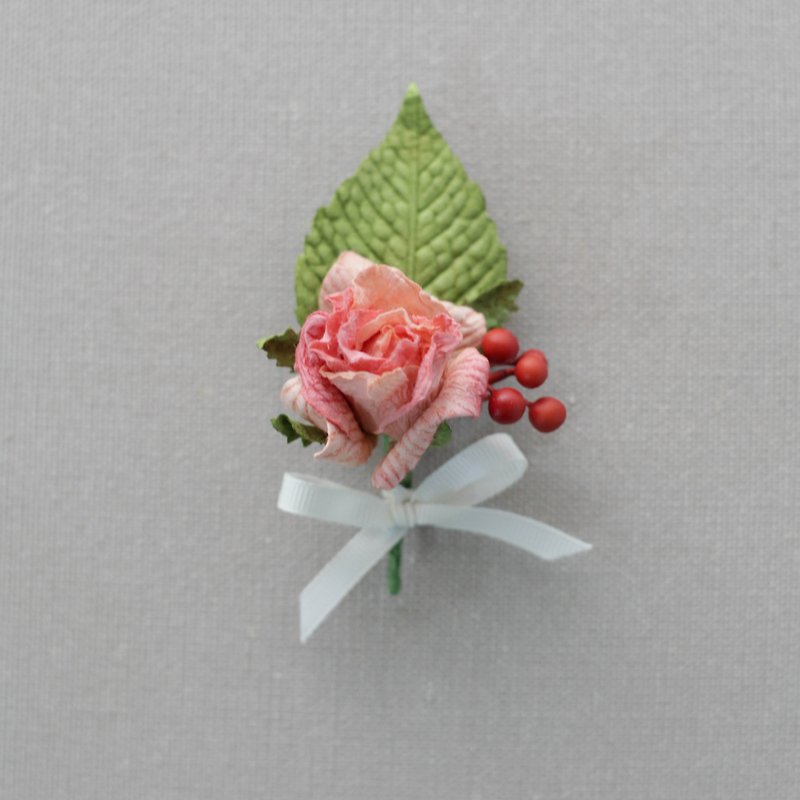 GC108 : Buttonholes Grooms Boutonniere Wild Things, Peach Size 2" x 3.5" - 胸针 - 纸 橘色