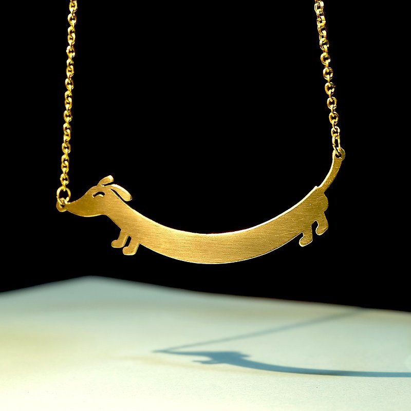 Hot Dog brass necklace handmade - 项链 - 铜/黄铜 金色