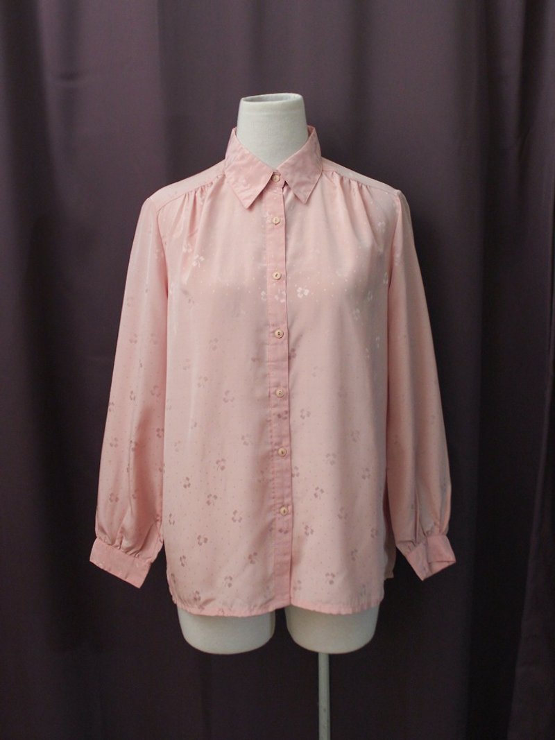 复古日本制典雅三叶草刺绣淡粉色长袖古着衬衫 Vintage Blouse - 女装衬衫 - 聚酯纤维 粉红色