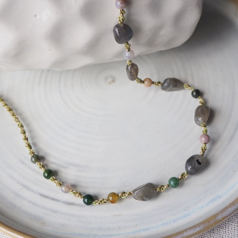 Necklace lucky stone, Labradorite stone and jade - 项链 - 石头 灰色