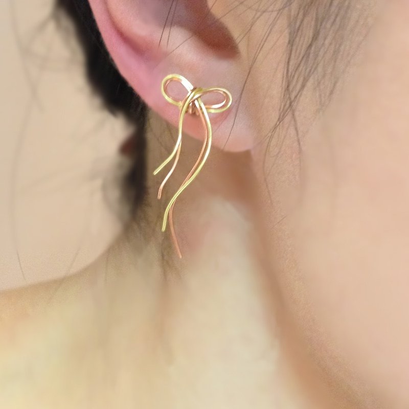 蝴蝶结编织耳针/耳夹(一对 / 两色可选) - 耳环/耳夹 - 其他金属 金色