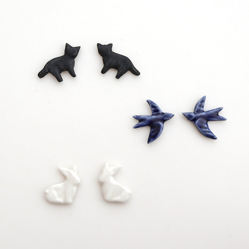Animal earrings - 耳环/耳夹 - 瓷 白色