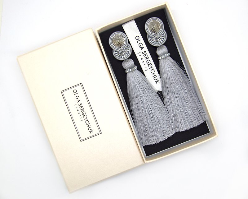 Tassel earrings in silver gray color - 耳环/耳夹 - 其他材质 灰色