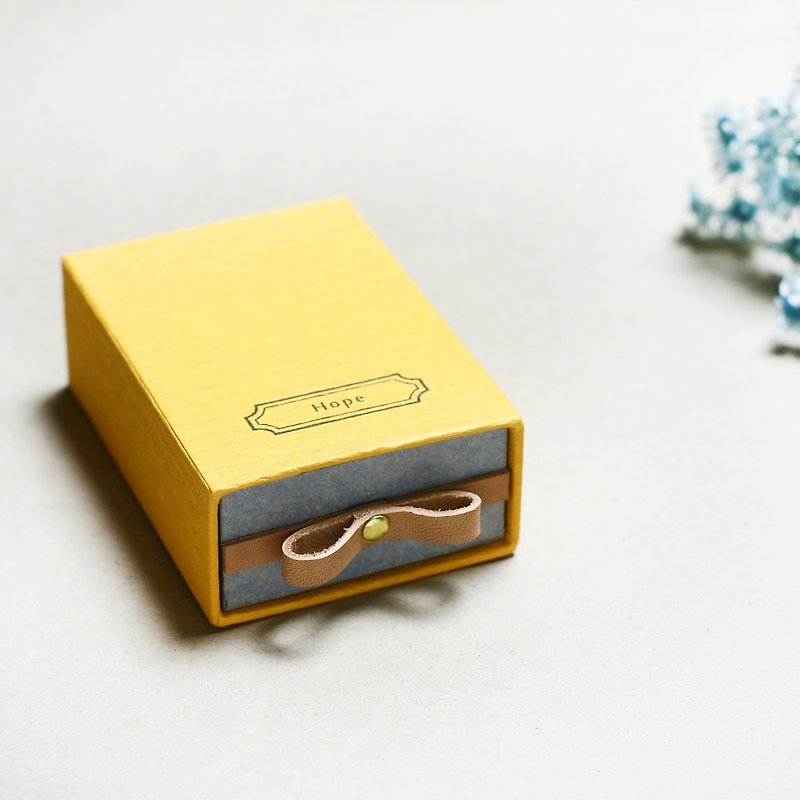Hope  // Yellow) Sliding Box Leather ribbon 気持ちを伝える小さな箱 - 包装材料 - 纸 黄色