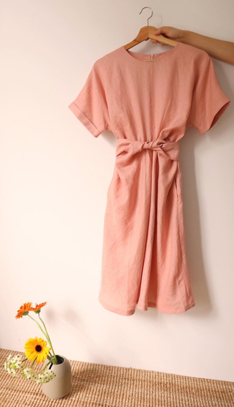 Berry Dress宝贝粉/暗莓果红亚麻及膝前绑带洋装 (可订做颜色) - 洋装/连衣裙 - 棉．麻 