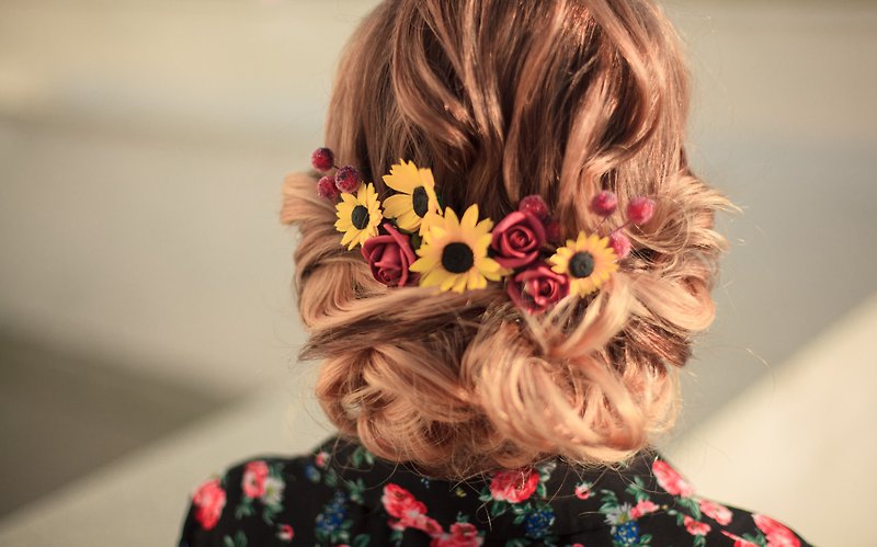Sunflower and roses summer headpiece for wedding, sun flower Hair comb - 发饰 - 其他材质 黄色