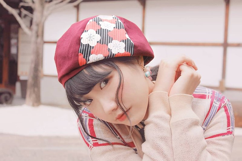 【梅花红莳】手工印花贝蕾帽/贝雷帽/画家帽 - 帽子 - 棉．麻 红色