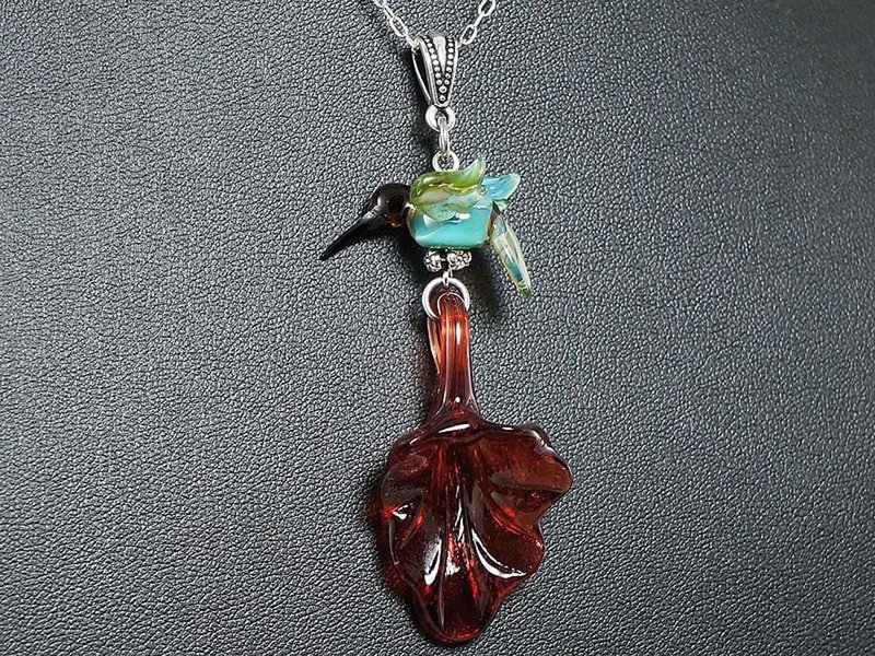 Humming Bird Necklace Lampwork Murano Glass Red Flower Pendant Necklace Jewelry - 项链 - 玻璃 红色