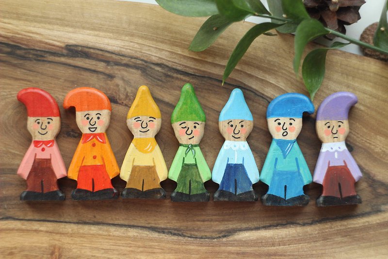 Wooden Seven Rainbow Gnomes. Wooden dolls. Wooden fairytale toys. - 玩具/玩偶 - 木头 多色