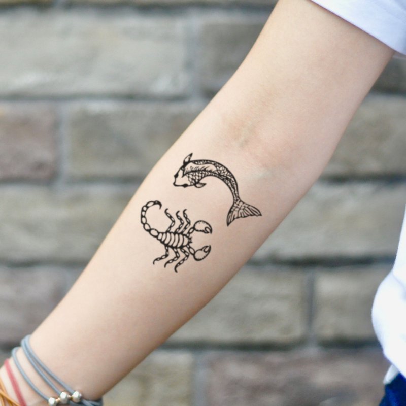 OhMyTat 天蝎双鱼座 Scorpio And Pisces 刺青图案纹身贴纸 (2张) - 纹身贴 - 纸 黑色
