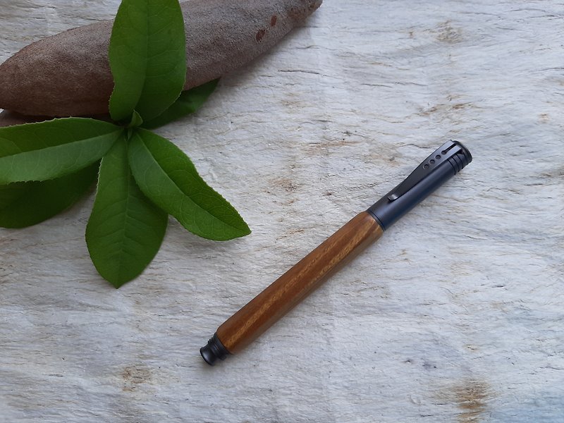 绿檀木 原木 手工笔 钢笔 六角型 - 钢笔 - 木头 