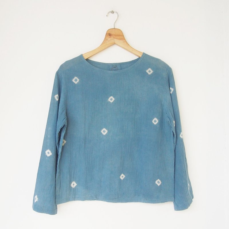  Polka dot natural indigo dye long-sleeve shirt - made of 100% cotton - 女装上衣 - 棉．麻 蓝色