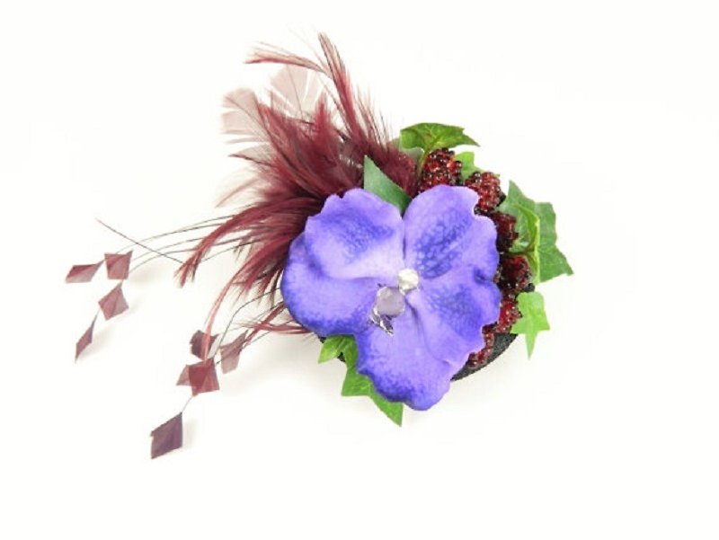 Fascinator Headpiece Feathered with Purple Blue Orchid Raspberries and Feathers - 发饰 - 其他材质 紫色