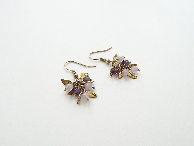 ::丰收的季节:: 紫水晶紫玉葡萄串黄铜耳环。可改夹式 - 耳环/耳夹 - 宝石 紫色
