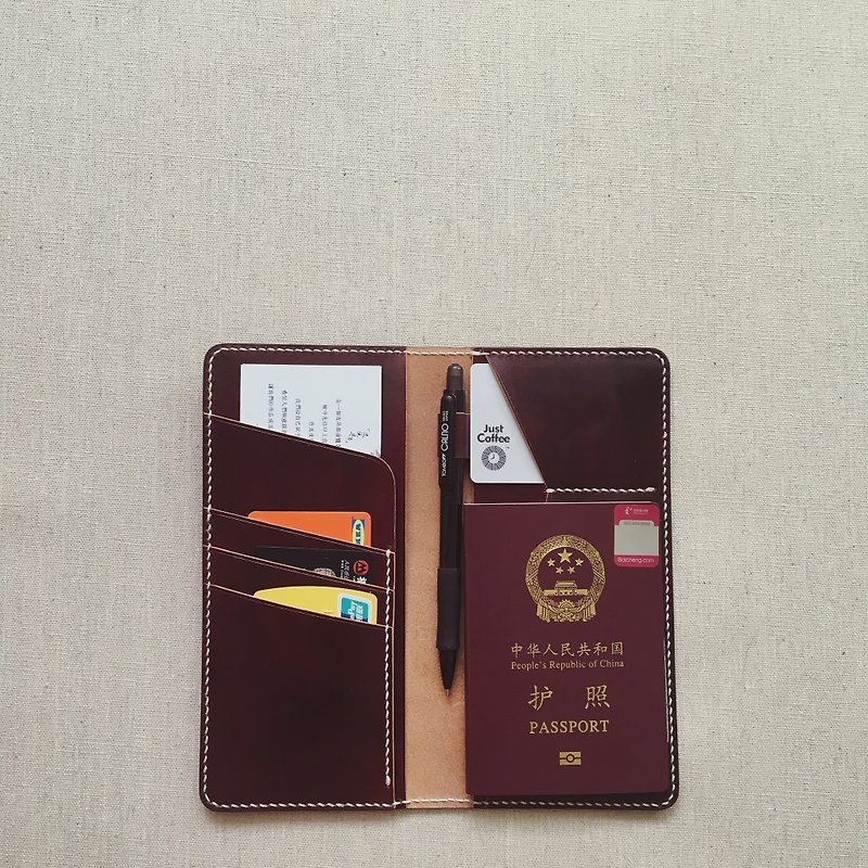 多功能钱包护照夹 带笔插 意大利植鞣革 咖啡色擦染设计 - 护照夹/护照套 - 真皮 多色