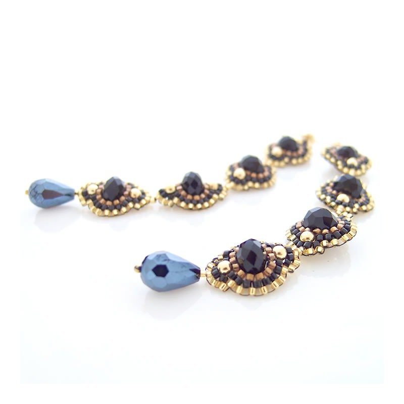 Beaded Long Flower Earrings in Black and Gold beads Glamour Luxe Shoulder Dusters - 耳环/耳夹 - 其他材质 黑色