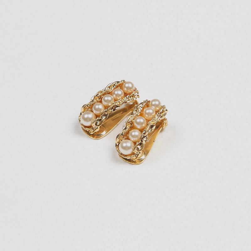 【蛋植物古着】珍珠果实夹式古董耳环 - 耳环/耳夹 - 其他金属 金色