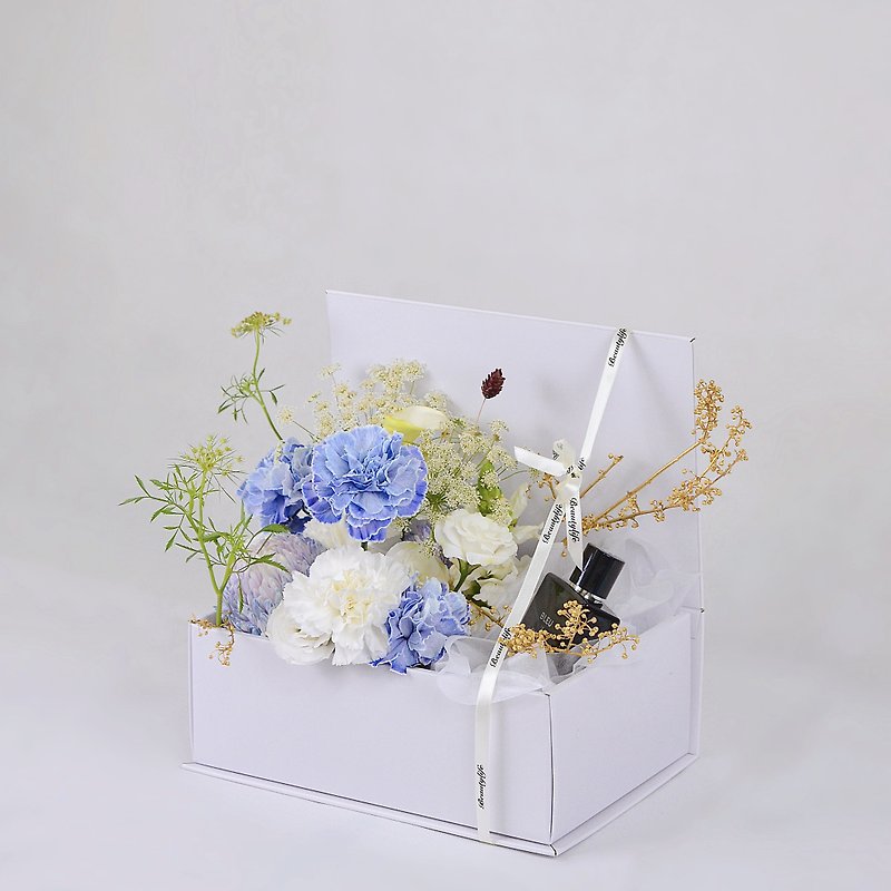 烟花-鲜花-花礼盒-莫兰迪花园 - 纸盒/包装盒 - 植物．花 白色