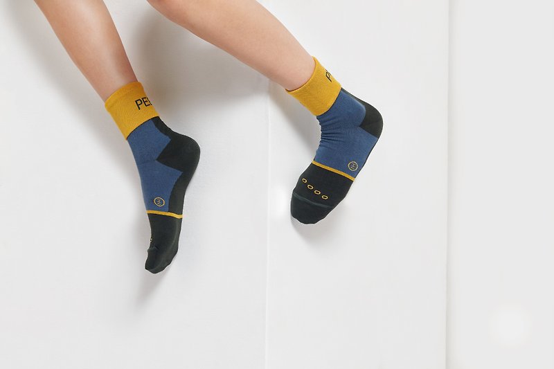 Nelissa Hilman x Goodpair Socks: PEEK-A-BOO系列: Peek-A-Boo蕨绿色 | 短袜 | 长袜 | 男袜 | 女袜 | 色袜 | 设计师袜子 | 原创袜子 | 联名设计 | 限量 - 袜子 - 棉．麻 绿色
