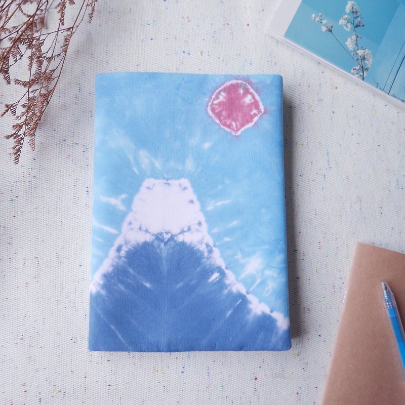 富士山 手染书衣 赠空白笔记本 - 笔记本/手帐 - 棉．麻 蓝色