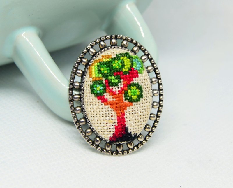 绿树刺绣胸针 现代十字绣女式首饰 手工制作的自然面料女孩礼物 - 胸针 - 绣线 绿色