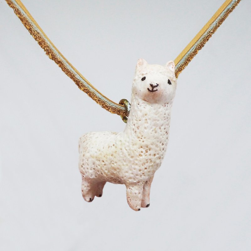小羊驼手工手绘颈链/坠子 Alpaca handmade necklace - 颈链 - 粘土 白色