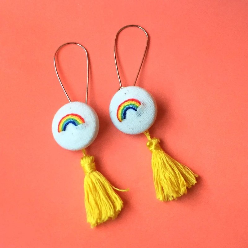 Rainbow earrings hand embroidered with rainbow - 耳环/耳夹 - 绣线 黄色