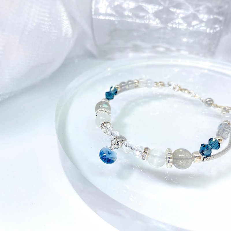 拉长石|白猫眼|白玛瑙|施华洛世奇水晶旋天然石水晶绕手链 - 手链/手环 - 水晶 蓝色