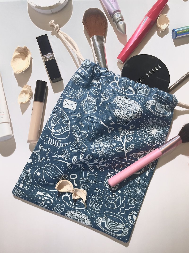 DS01 束口袋 - 化妆包/杂物包 - 棉．麻 蓝色