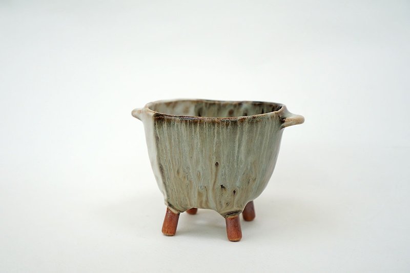 Four legs plant pot,legs standing plant pot, succulent , flower pot , ceramic - 花瓶/陶器 - 陶 绿色