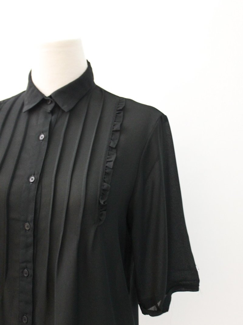 复古日本制典雅可爱蛋糕花边黑色短袖古着衬衫 Vintage Blouse - 女装衬衫 - 聚酯纤维 黑色