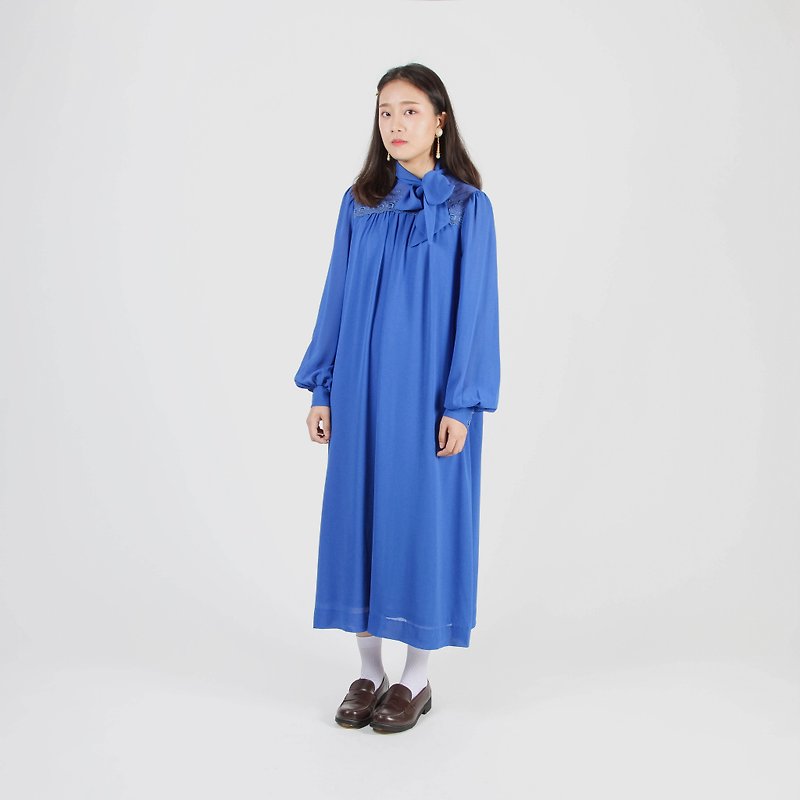 【蛋植物古着】蓝宝蕾丝纯色伞状古着洋装 - 洋装/连衣裙 - 聚酯纤维 蓝色