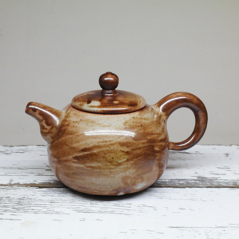 苏打釉刷毛纹圆型正把茶壶 手作陶艺 茶道具 - 茶具/茶杯 - 陶 咖啡色
