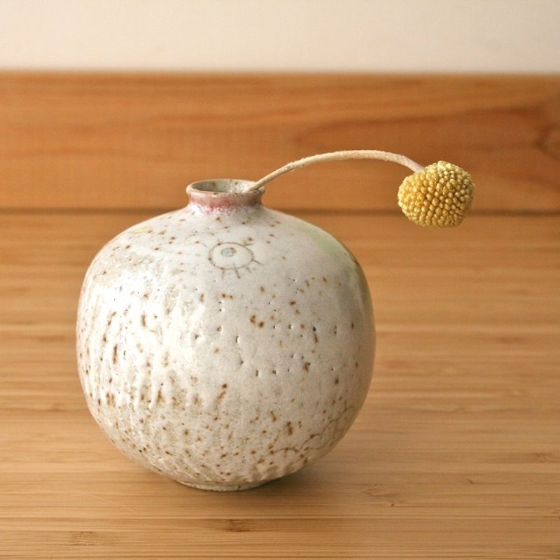 白化妆土系列 · 粉引黄叶刻纹 陶瓷花器 - 花瓶/陶器 - 陶 白色