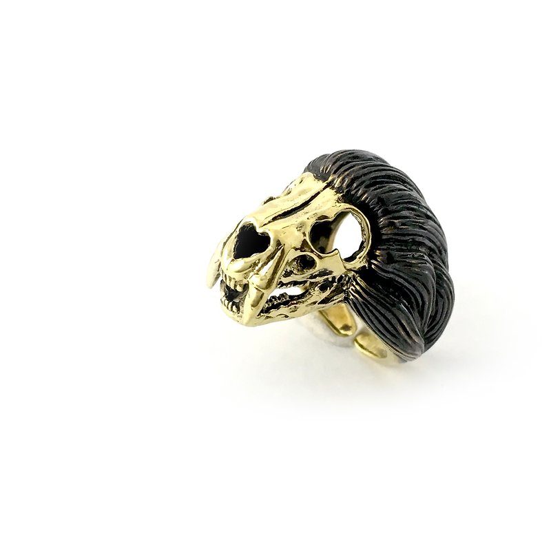 Zodiac Lion skull ring is for Leo in Brass and oxidized antique color ,Rocker jewelry ,Skull jewelry,Biker jewelry - 戒指 - 其他金属 