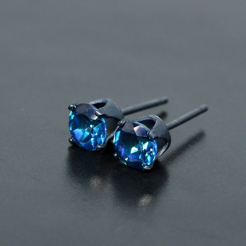 Midnight Blue Mystic Quartz Stud Earrings - Black Sterling Silver - 5mm Round - 耳环/耳夹 - 其他金属 蓝色