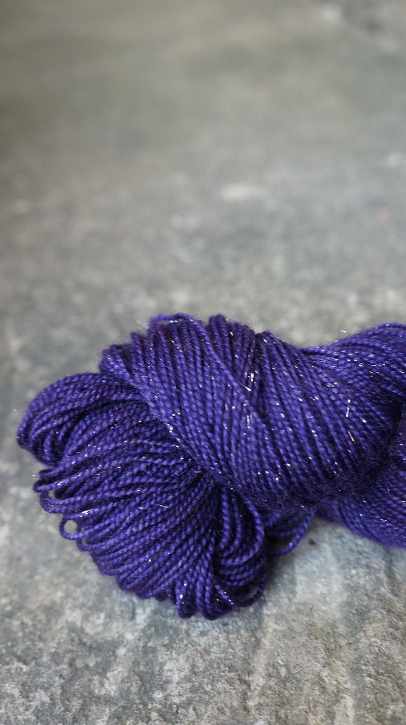 手染线。火花蓝紫 - 编织/刺绣/羊毛毡/裁缝 - 羊毛 