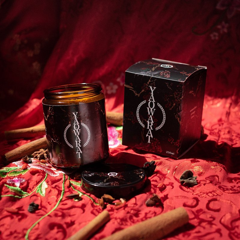 Soy Candle Yaowarat Blend Amber Jar - Osmanthus, Orange, Clove - 蜡烛/烛台 - 其他材质 咖啡色