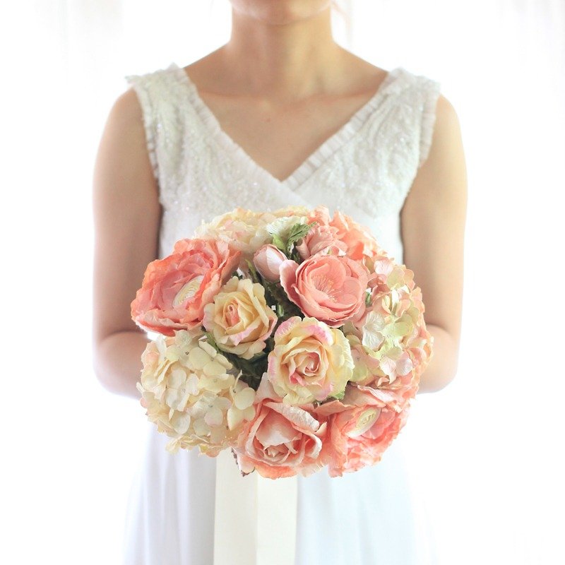 MB104 : Wedding Flowers Medium Bouquet My Forever Bouquet Size 10.5"x16" - 木工/竹艺/纸艺 - 纸 橘色